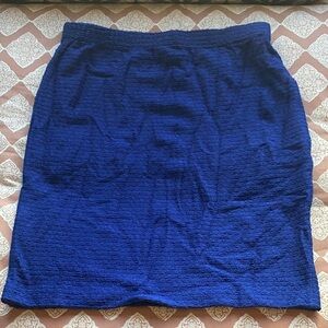 St. John Collection Knit Mini Skirt in Elegant Blue (Women’s Medium)